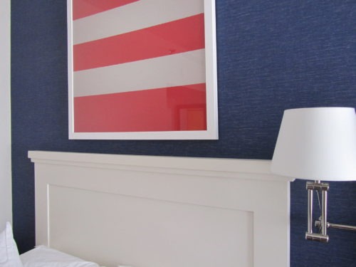 Nautical decor I loved at a hotel in San Diego. I love grasscloth wallpaper, and navy? And the simple art? Yes please!