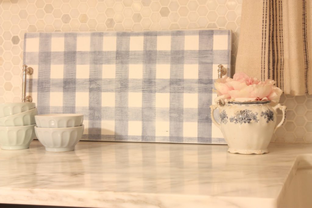 Making a Gingham tray using Bungalow 47™ Furniture Paint