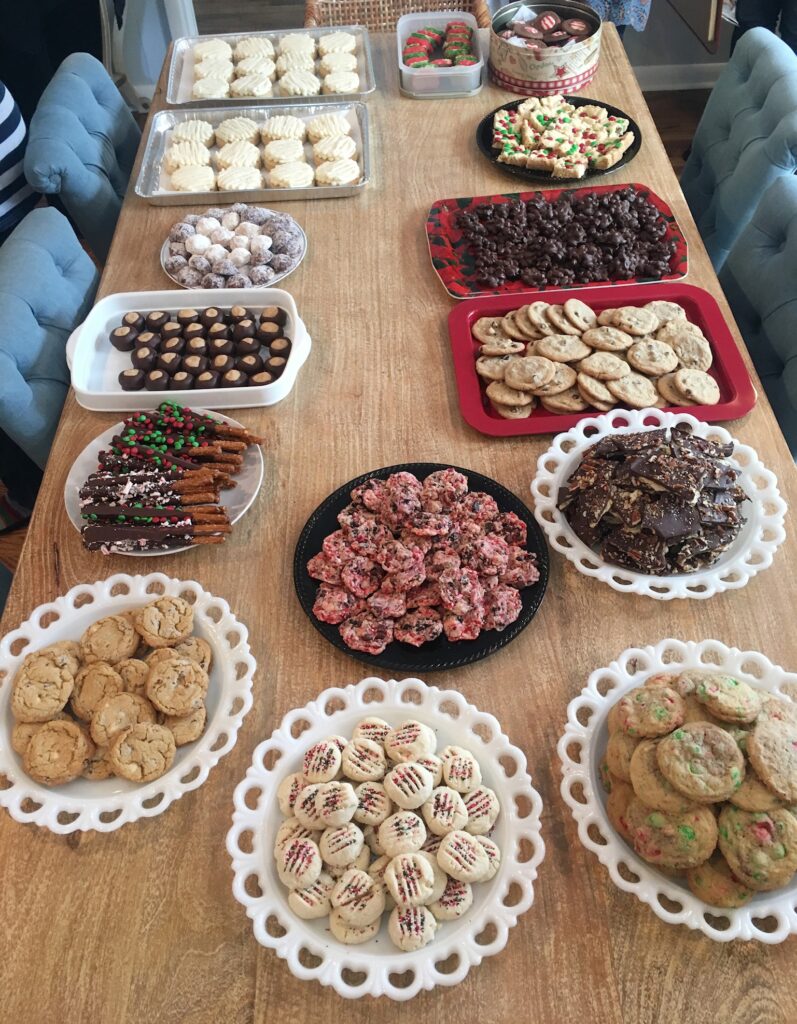 lots of Christmas cookie choices