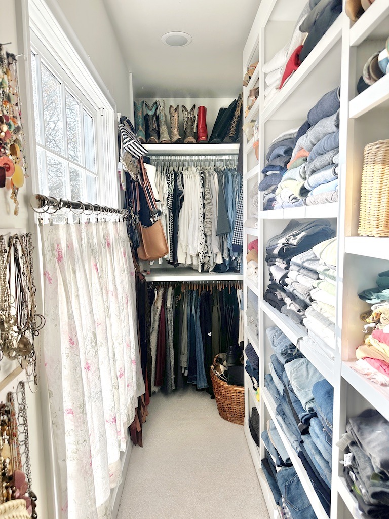 efficient and pretty organization in a primary closet