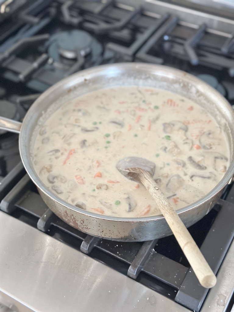 chicken pot pie filling with sauce