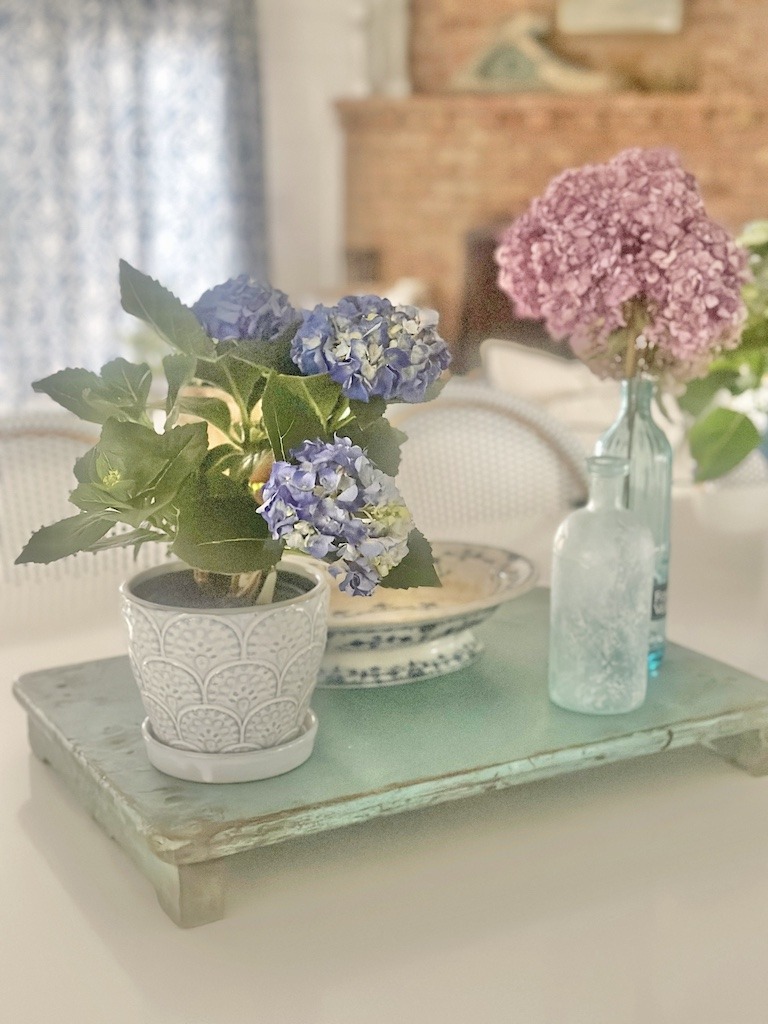spring home decor freshen with flowers