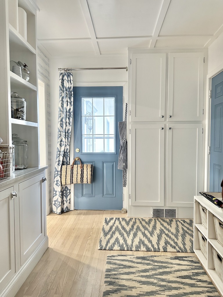 how to create a mudroom with the space that you have