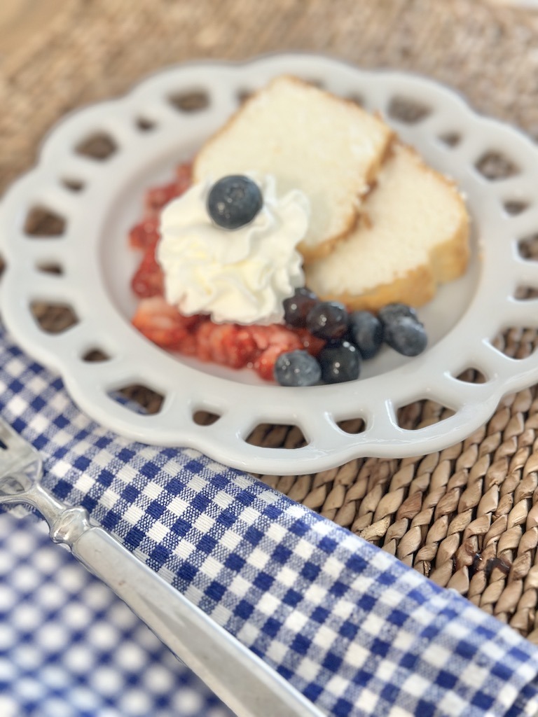 Easy Patriotic Food Ideas for Your Summer Cookout cake