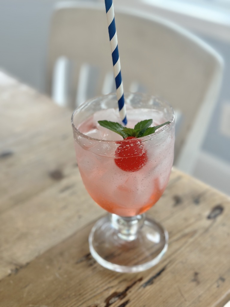 Easy Patriotic Food Ideas for Your Summer Cookout drinks